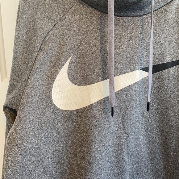 Nike dri-fit hoodie - Picture 2 of 3